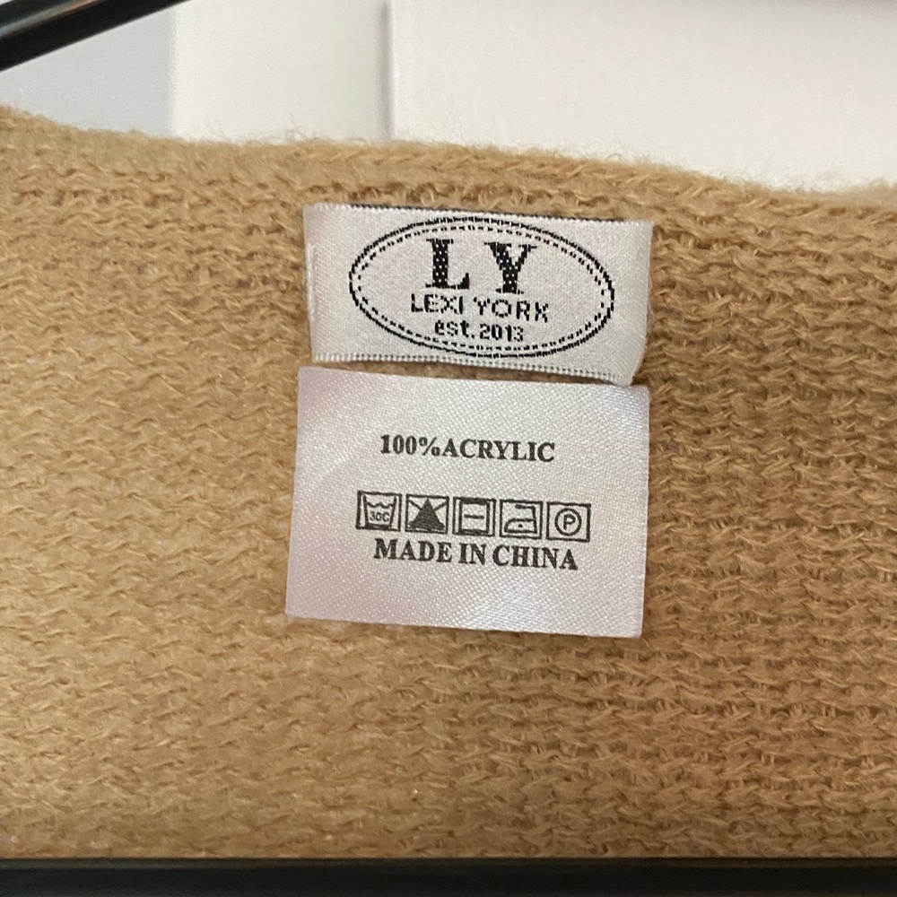 Lexi York wrap cardigan - in camel / tan / beige - Picture 5 of 5